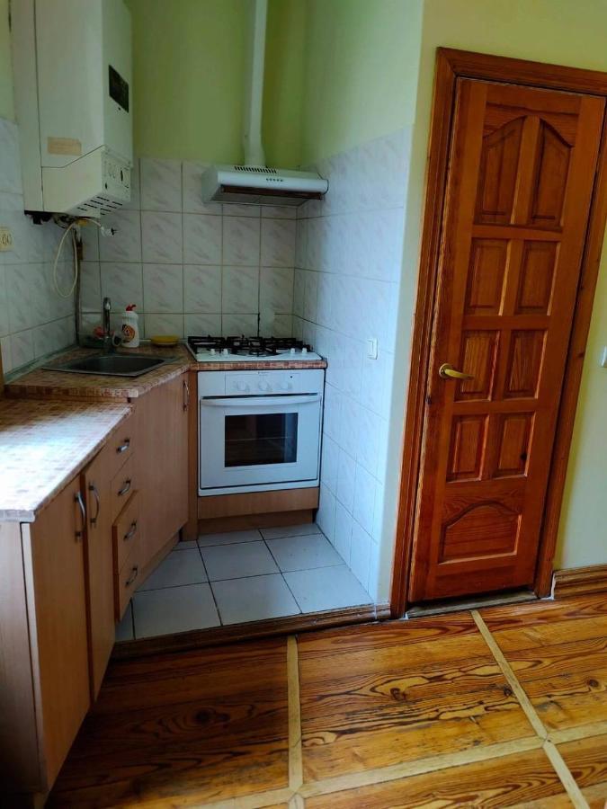 Rose Apartamento Lviv Exterior foto
